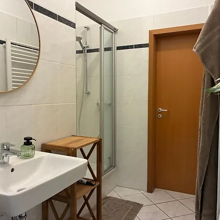 Hangstein Apartment, Adlerwarte-vogelpark-hermannsdenkmal-wanderwege Appartement *
