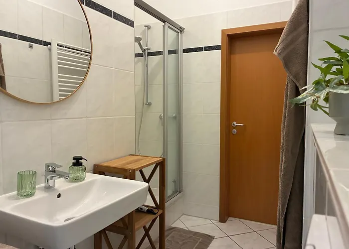 Hangstein Apartment, Adlerwarte-vogelpark-hermannsdenkmal-wanderwege Apartamento *